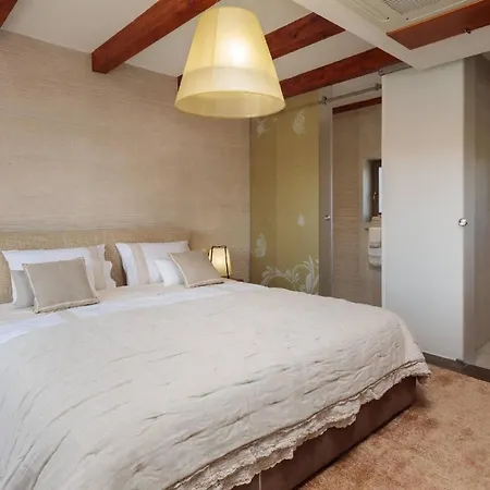 Ferienhaus Mit Privatpool Fur 6 Personen Ca 150 Qm In Bicine, Dalmatien Norddalmatien Casa de Férias Bilice