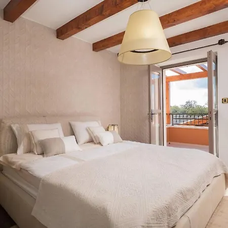 Ferienhaus Mit Privatpool Fur 6 Personen Ca 150 Qm In Bicine, Dalmatien Norddalmatien Bilice