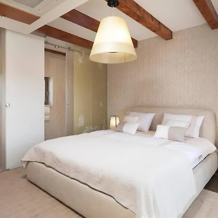 Ferienhaus Mit Privatpool Fur 6 Personen Ca 150 Qm In Bicine, Dalmatien Norddalmatien *