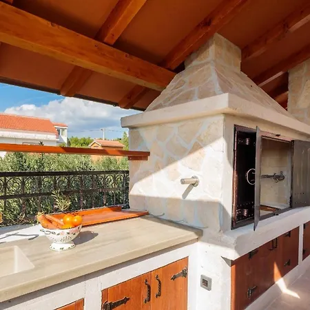 Casa de Férias Ferienhaus Mit Privatpool Fur 6 Personen Ca 150 Qm In Bicine, Dalmatien Norddalmatien